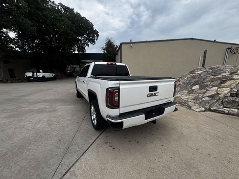 Used 2018 GMC Sierra 1500 Denali AWD/4WD image 4