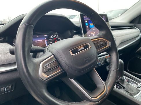 Used 2022 Jeep Compass Latitude image 6