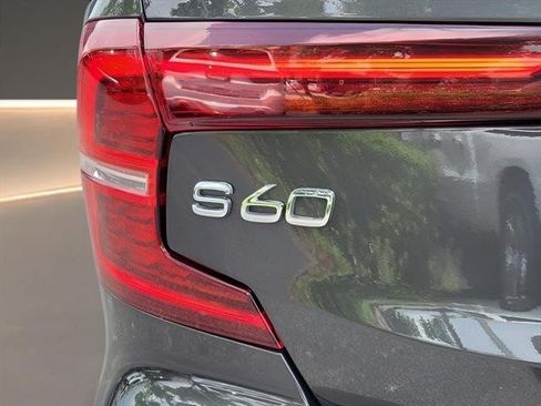 Used 2024 Volvo S60 B5 Plus FWD image 27