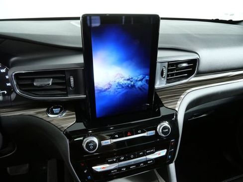Certified 2023 Ford Explorer Limited w/ Limited Technology Package AWD/4WD image 20
