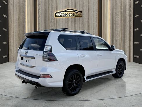 Used 2023 Lexus GX 460 Premium image 11