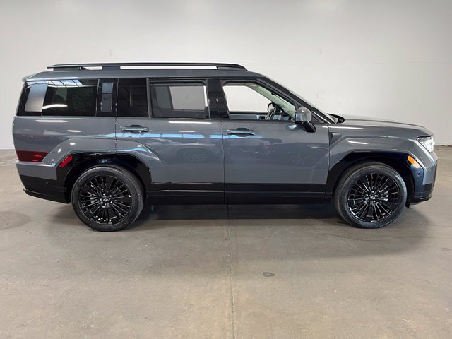 Used 2025 Hyundai Santa Fe Calligraphy AWD/4WD image 2