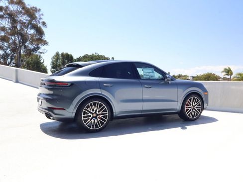 New 2026 Porsche Cayenne S AWD/4WD image 8