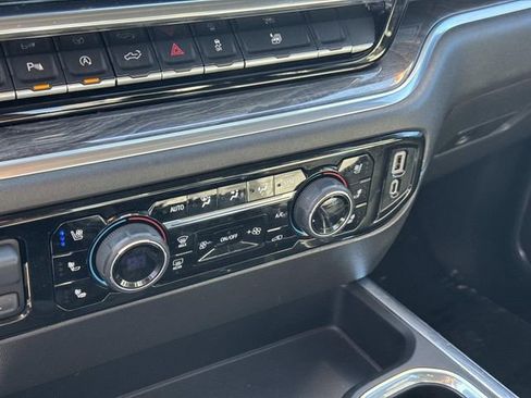 Used 2022 Chevrolet Silverado 1500 LTZ image 25