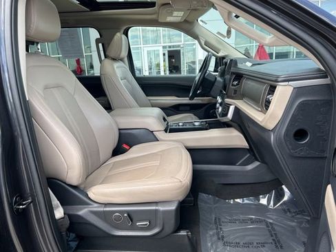 Used 2024 Ford Expedition Limited AWD/4WD image 22