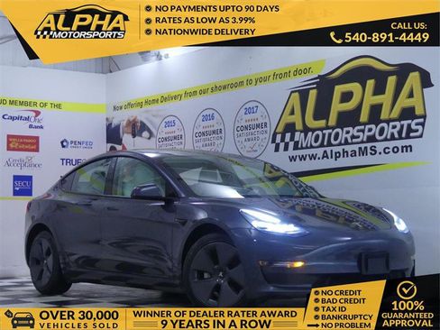 Used 2023 Tesla Model 3 Standard Range image 1