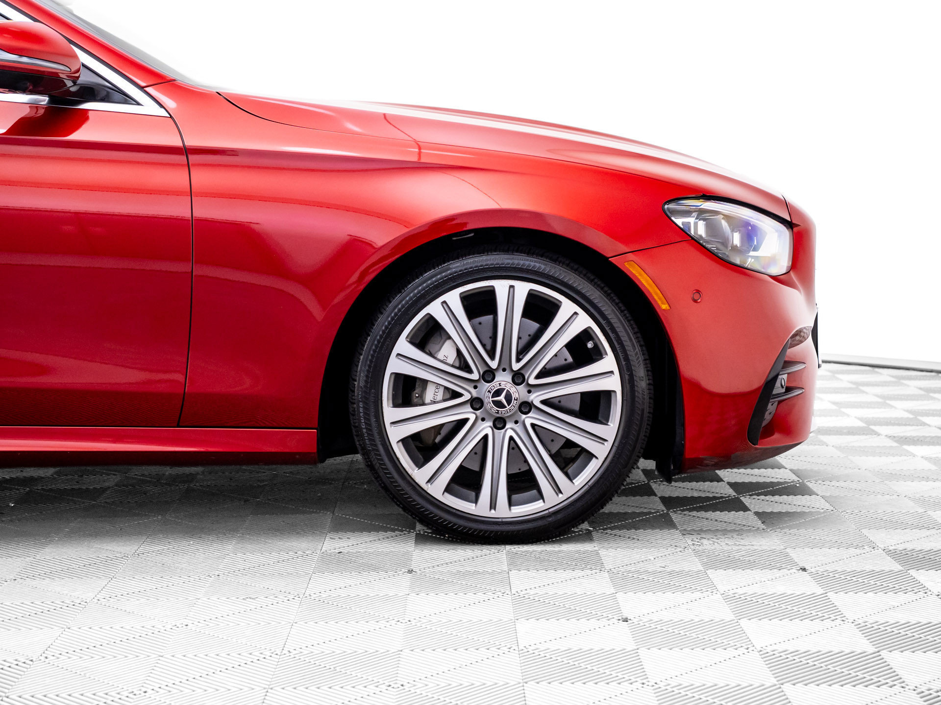 Used 2023 Mercedes-Benz E 350 4MATIC Sedan image 34