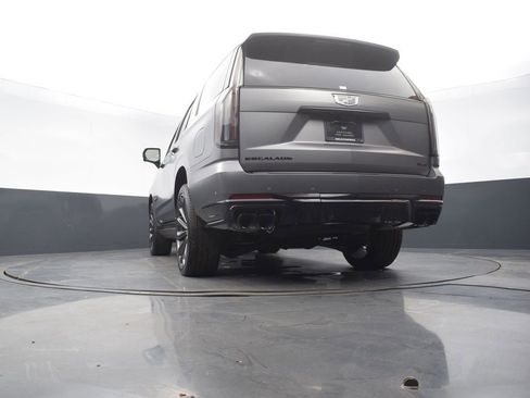 Certified 2026 Cadillac Escalade V w/ LPO, Onyx Lite Package AWD/4WD image 56