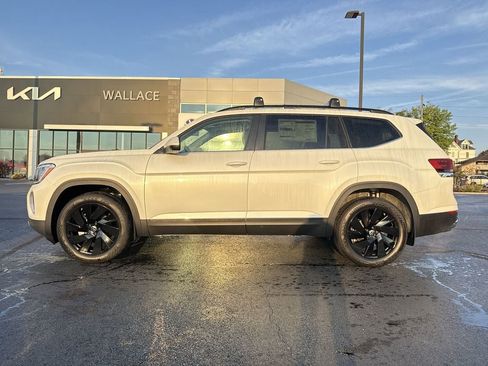 New 2026 Volkswagen Atlas SE AWD/4WD image 3