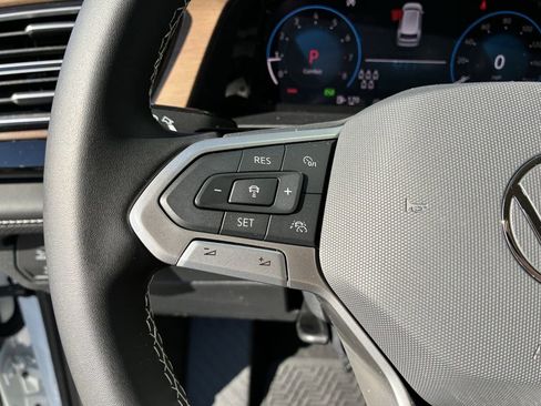 New 2026 Volkswagen Atlas SE image 22