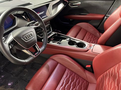 Certified 2024 Audi RS e-tron GT AWD/4WD image 9