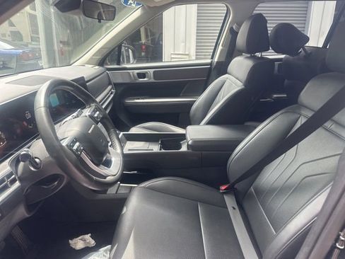 Used 2024 Hyundai Santa Fe SEL FWD image 8