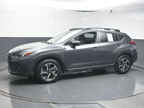 Used 2024 Subaru Crosstrek 2.0i Premium image 4