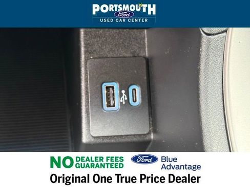 Used 2022 Ford Edge SE w/ Black Appearance Package image 10