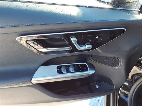 Certified 2023 Mercedes-Benz GLC 300 4MATIC image 12