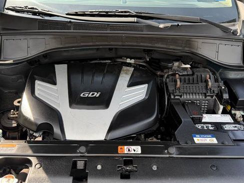 Used 2016 Hyundai Santa Fe SE w/ Option Group 02 AWD/4WD image 6