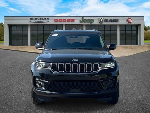 New 2026 Jeep Grand Cherokee Laredo AWD/4WD image 10