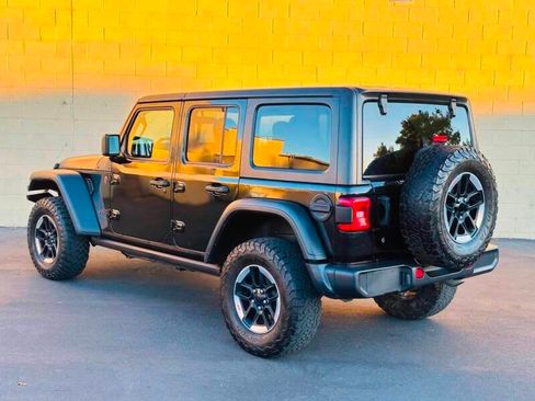 Used 2019 Jeep Wrangler Unlimited Rubicon AWD/4WD image 5