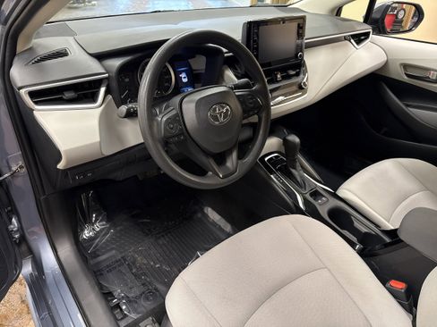 Used 2022 Toyota Corolla LE image 36