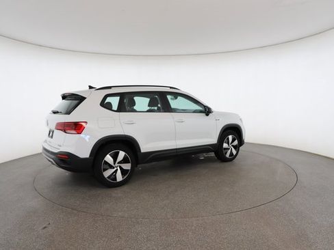 Used 2024 Volkswagen Taos S image 19