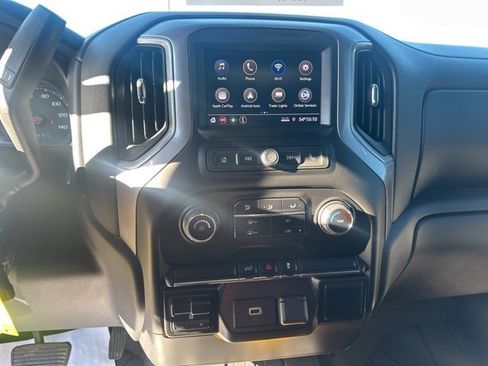 Used 2020 Chevrolet Silverado 2500 Custom w/ Custom Convenience Package image 15
