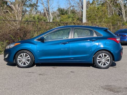 Used 2014 Hyundai Elantra GT image 2