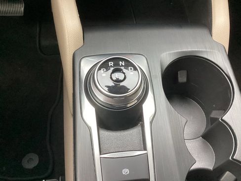 Used 2022 Ford Escape SE w/ SE Sport Appearance Package image 55