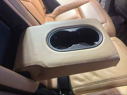 Used 2015 Porsche Cayenne Diesel AWD/4WD image 26