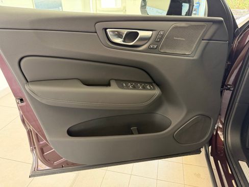New 2026 Volvo XC60 B5 Ultra w/ Protection Package Premier AWD/4WD image 14