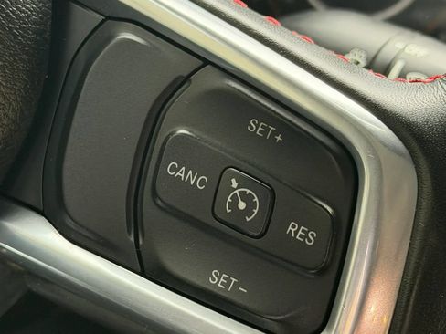 Used 2023 Jeep Gladiator Rubicon w/ Cold Weather Group AWD/4WD image 15