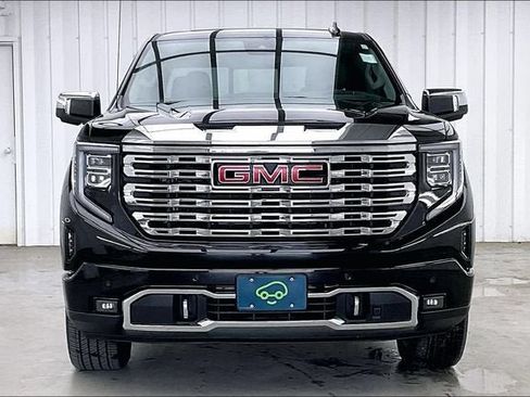 Used 2026 GMC Sierra 1500 Denali w/ Denali Reserve Package AWD/4WD image 3