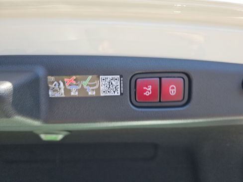 New 2026 Mercedes-Benz E 350 Sedan image 14