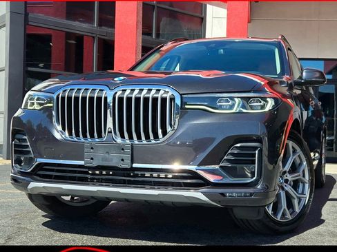 Used 2021 BMW X7 xDrive40i w/ Premium Package image 1
