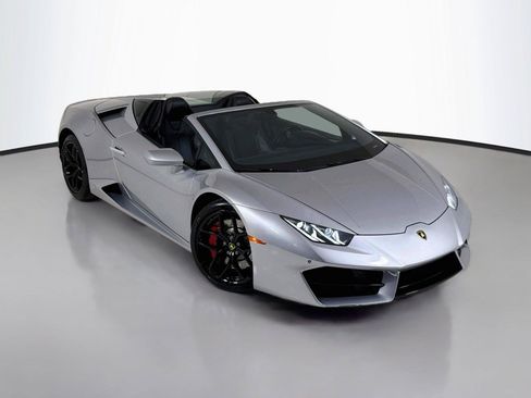 Used 2018 Lamborghini Huracan LP 580-2 RWD image 39