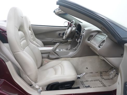 Used 2003 Chevrolet Corvette Convertible w/ Preferred Equipment Group1 image 12