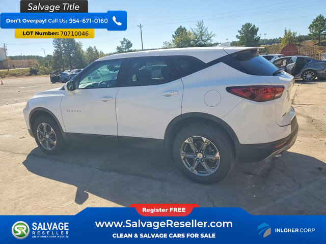 Used 2023 Chevrolet Blazer LT FWD image 3