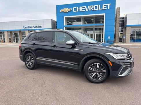 Certified 2024 Volkswagen Tiguan Wolfsburg Edition w/ Panoramic Sunroof Package AWD/4WD image 1