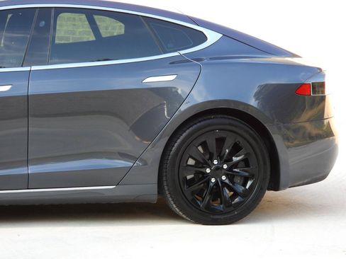 Used 2017 Tesla Model S 75D AWD/4WD image 26