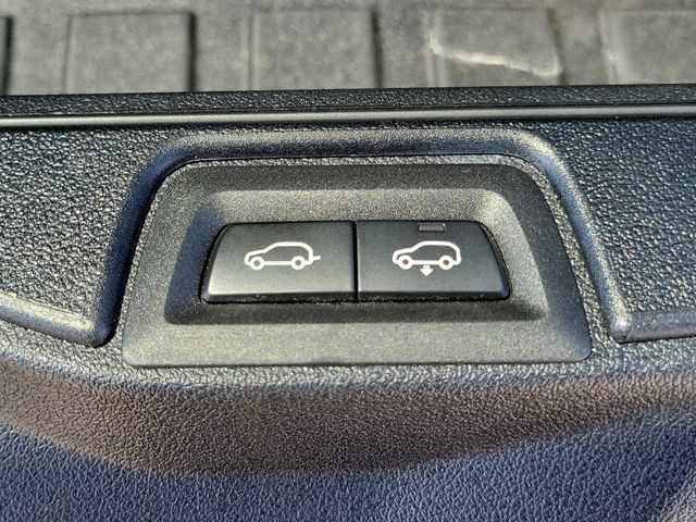 Used 2025 BMW X7 M60i AWD/4WD image 12
