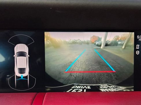 Used 2022 Porsche Taycan image 24