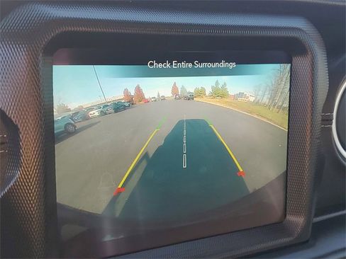 Used 2021 Jeep Wrangler Unlimited Sahara w/ Cold Weather Group image 23