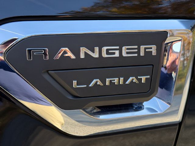 Used 2021 Ford Ranger Lariat w/ FX4 Off-Road Package AWD/4WD image 14