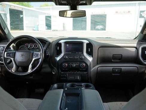 Used 2019 Chevrolet Silverado 1500 LT Trail Boss w/ Convenience Package AWD/4WD image 10