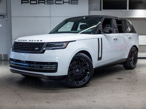 Used 2025 Land Rover Range Rover Autobiography AWD/4WD image 1