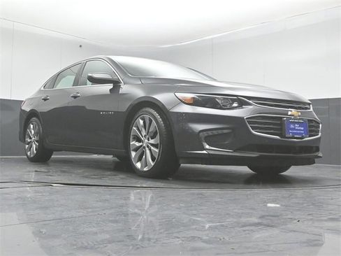 Used 2018 Chevrolet Malibu Premier w/ Premier Sun and Wheel Package image 34