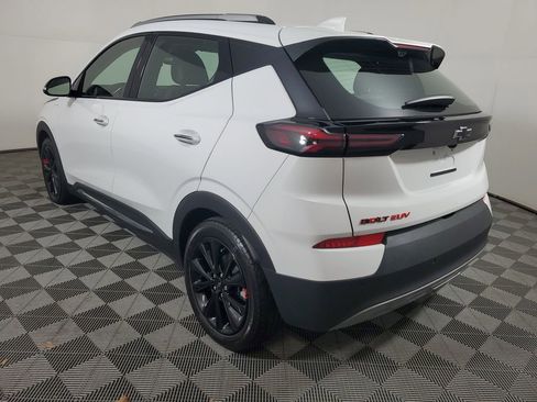 Used 2023 Chevrolet Bolt EUV Premier w/ Redline Edition image 6