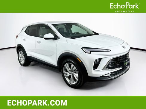 Used 2025 Buick Encore GX Preferred FWD image 1