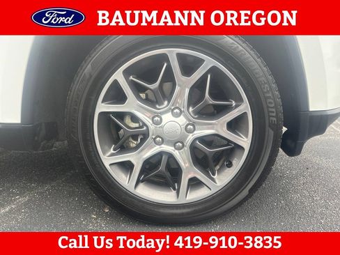Used 2019 Jeep Grand Cherokee Limited AWD/4WD image 9