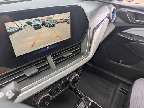 Certified 2024 Chevrolet Trax LT w/ Driver Confidence Package image 30