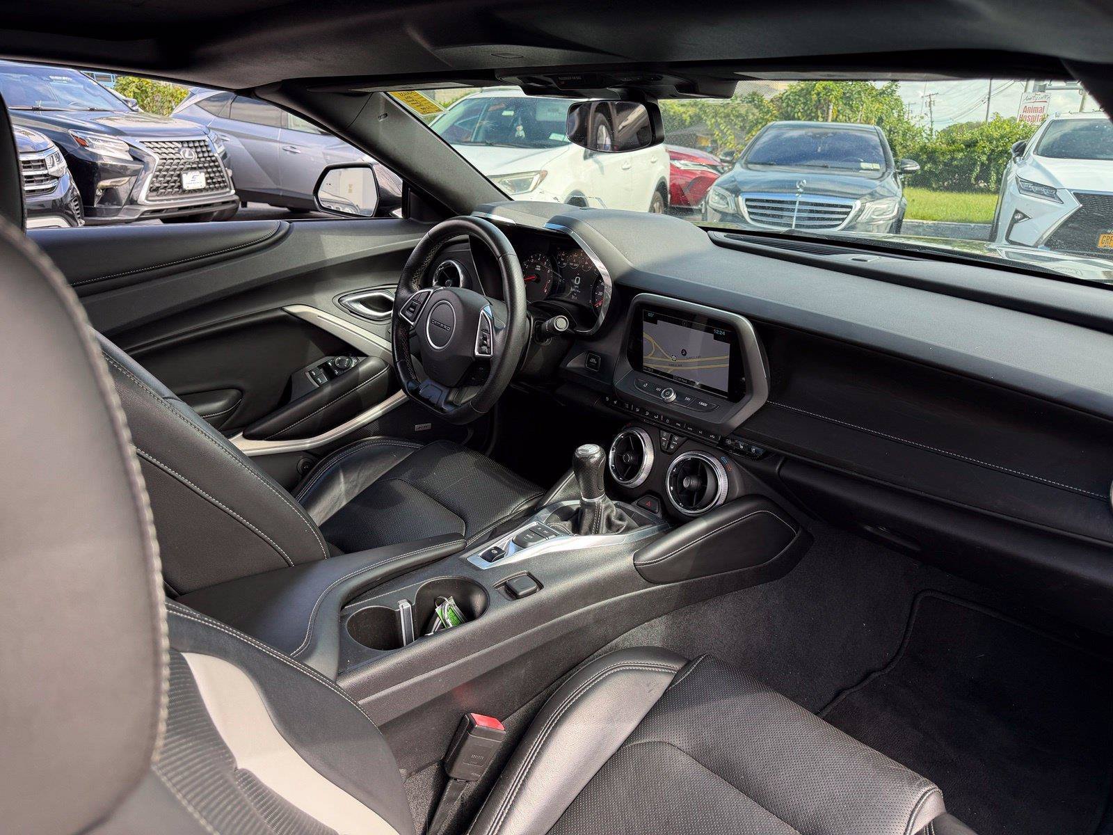 Used 2016 Chevrolet Camaro LT RWD image 11